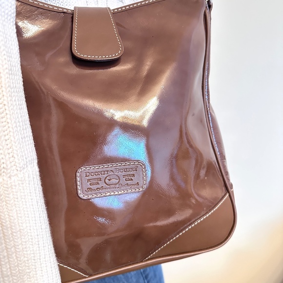 Vintage Dooney & Bourke brown patent leather bag - Picture 3 of 14